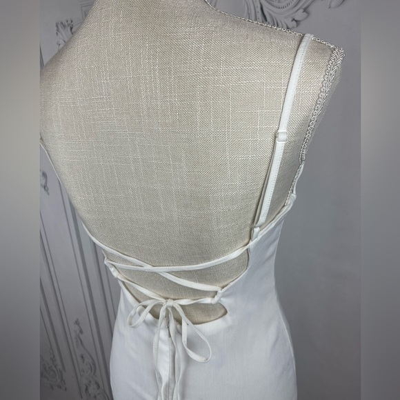 White Backless Bodycon Hallow Out Midi Dress - Picture 15 of 15